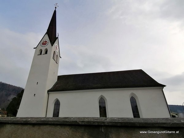 Alte Kirche Götzis Trauerfeier Beerdigung Verabschiedung Vorarlberg Musik Kirche Trauersängerin Sängerin mit Gitarre www.trauer-musik.at www.gesangundgitarre.at Gesang Gitarre Yvonne Brugger Trauersängerin KirchensängerinKirche Feldkirch Gisingen Trauerfeier Beerdigung Verabschiedung Vorarlberg Musik Kirche Trauersängerin Sängerin mit Gitarre www.trauer-musik.at www.gesangundgitarre.at Gesang Gitarre Yvonne Brugger Trauersängerin Kirchensängerin