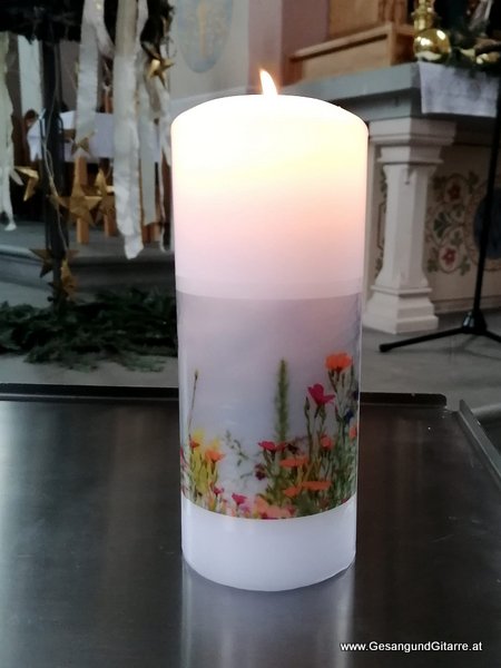Kirche Schwarzach Vorarlberg Verabschiedung Trauerfeier Beerdigung Verabschiedung Totenwache Musik Kirche Solomusikerin Sängerin mit Gitarre www.trauer-musik.at www.gesangundgitarre.at Gesang Gitarre Yvonne Brugger Trauersängerin Kirchensängerin Kirche Trauerfeier Beerdigung Verabschiedung Vorarlberg Musik Kirche Sängerin mit Gitarre www.trauer-musik.at www.gesangundgitarre.at Gesang Gitarre Yvonne Brugger Trauersängerin Kirchensängerin
