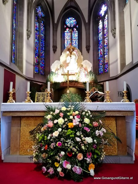 Kathedrale Vaduz Liechtenstein Kirche Vorarlberg Verabschiedung Trauerfeier Beerdigung Verabschiedung Totenwache Musik Kirche Solomusikerin Sängerin mit Gitarre www.trauer-musik.at www.gesangundgitarre.at Gesang Gitarre Yvonne Brugger Trauersängerin Kirchensängerin Kirche Trauerfeier Beerdigung Verabschiedung Vorarlberg Musik Kirche Sängerin mit Gitarre www.trauer-musik.at www.gesangundgitarre.at Gesang Gitarre Yvonne Brugger Trauersängerin Kirchensängerin