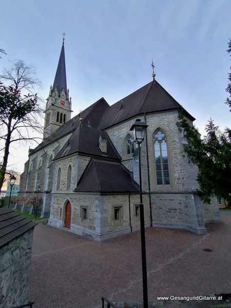 Kathedrale Vaduz Liechtenstein Kirche Vorarlberg Verabschiedung Trauerfeier Beerdigung Verabschiedung Totenwache Musik Kirche Solomusikerin Sängerin mit Gitarre www.trauer-musik.at www.gesangundgitarre.at Gesang Gitarre Yvonne Brugger Trauersängerin Kirchensängerin Kirche Trauerfeier Beerdigung Verabschiedung Vorarlberg Musik Kirche Sängerin mit Gitarre www.trauer-musik.at www.gesangundgitarre.at Gesang Gitarre Yvonne Brugger Trauersängerin Kirchensängerin