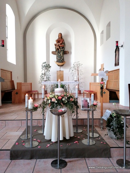Franziskaner Kirche Bludenz Vorarlberg Verabschiedung Trauerfeier Beerdigung Verabschiedung Totenwache Musik Kirche Solomusikerin Sängerin mit Gitarre www.trauer-musik.at www.gesangundgitarre.at Gesang Gitarre Yvonne Brugger Trauersängerin Kirchensängerin Kirche Trauerfeier Beerdigung Verabschiedung Vorarlberg Musik Kirche Sängerin mit Gitarre www.trauer-musik.at www.gesangundgitarre.at Gesang Gitarre Yvonne Brugger Trauersängerin Kirchensängerin