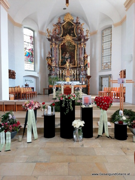 Hörbranz Kirche Hoerbranz Vorarlberg Verabschiedung Trauerfeier Beerdigung Verabschiedung Totenwache Musik Kirche Solomusikerin Sängerin mit Gitarre www.trauer-musik.at www.gesangundgitarre.at Gesang Gitarre Yvonne Brugger Trauersängerin Kirchensängerin Kirche Trauerfeier Beerdigung Verabschiedung Vorarlberg Musik Kirche Sängerin mit Gitarre www.trauer-musik.at www.gesangundgitarre.at Gesang Gitarre Yvonne Brugger Trauersängerin Kirchensängerin