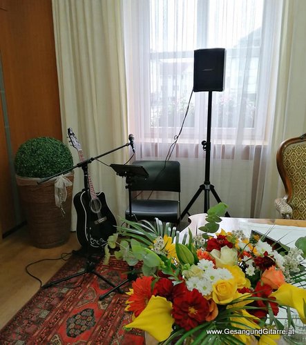 Sängerin Hochzeitssängerin Kirchensängerin Solosängerin Yvonne Brugger Vorarlberg Trauung Hochzeit Standesamt Dornbirn