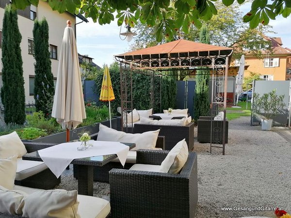 Sektempfang Geburtstagsfeier Sängerin Feier Musik Musikerin Vorarlberg Bodensee Bodenseeregion Rankweil
