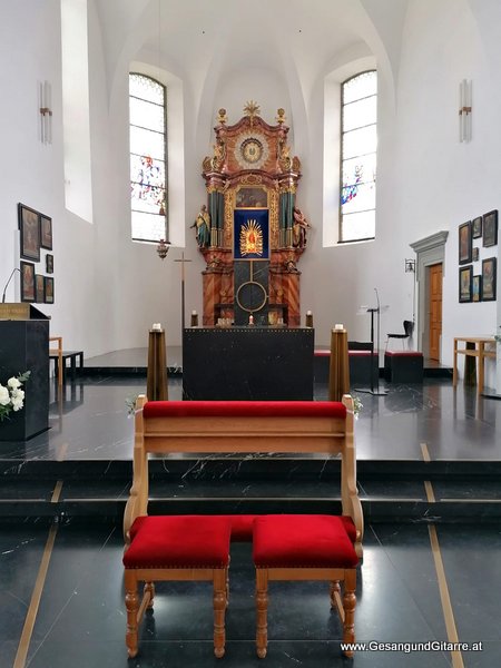 Sängerin Hochzeitssängerin Hochzeit Trauung Bildstein Vorarlberg Kirche