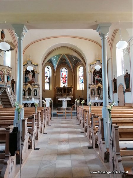 Kirche Müselbach Vorarlberg Musik Sängerin Hochzeitssängerin Hochzeit Trauung Vorarlberg Kirche www.gesangundgitarre.at Gesang Gitarre Yvonne Brugger