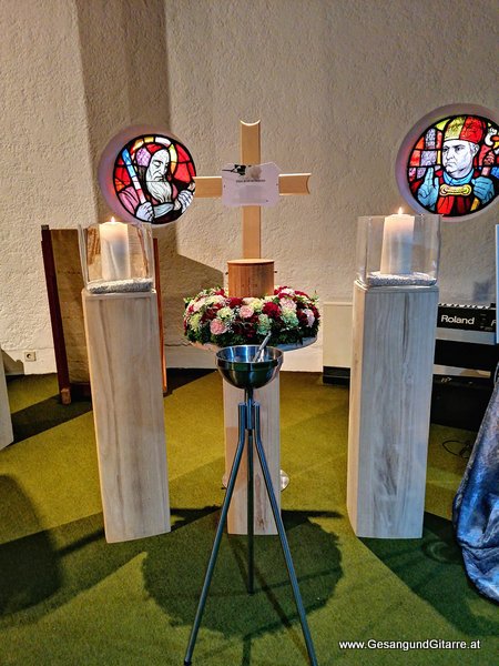 Kirche Lustenau Erlöserkirche Unterkirche Vorarlberg Trauerfeier Beerdigung Verabschiedung Musik Kirche Solomusikerin Sängerin mit Gitarre www.trauer-musik.at www.gesangundgitarre.at Gesang Gitarre Yvonne Brugger Trauersängerin Kirchensängerin Kirche Trauerfeier Beerdigung Verabschiedung Vorarlberg Musik Kirche Trauersängerin Sängerin mit Gitarre www.trauer-musik.at www.gesangundgitarre.at Gesang Gitarre Yvonne Brugger Trauersängerin Kirchensängerin