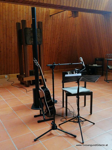 Kirche St. Martin Hard Vorarlberg Trauerfeier Beerdigung Verabschiedung Musik Kirche Solomusikerin Sängerin mit Gitarre www.trauer-musik.at www.gesangundgitarre.at Gesang Gitarre Yvonne Brugger Trauersängerin Kirchensängerin Kirche Trauerfeier Beerdigung Verabschiedung Vorarlberg Musik Kirche Trauersängerin Sängerin mit Gitarre www.trauer-musik.at www.gesangundgitarre.at Gesang Gitarre Yvonne Brugger Trauersängerin Kirchensängerin