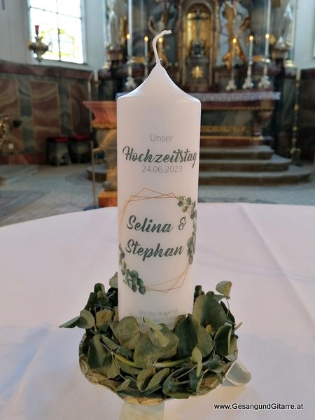 Trauung Hochzeit Kirche Wasserburg Baden Württemberg Bodensee Musik Solomusikerin Sängerin Hochzeitssängerin Hochzeit Trauung Vorarlberg Kirche www.gesangundgitarre.at Gesang Gitarre Yvonne Brugger