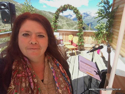 Sängerin Hoczeitssängerin Yvonne Brugger Musik Hochzeit Trauung Vorarlberg