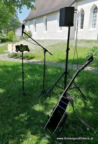 Musik am Grab Sängerin Trauersängerin Vorarlberg Thüringen Verabschiedung Beisetzung Trauerfeier