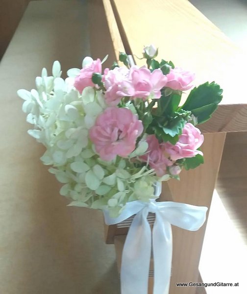Hochzeitssängerin Sängerin Yvonne Brugger Trauung Hochzeit Vorarlberg Lustenau Kapelle