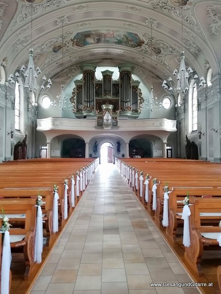 Hochzeitssängerin Höchst Musik Sängerin Hochzeitssängerin Hochzeit Trauung Vorarlberg Kirche www.gesangundgitarre.at Gesang Gitarre Yvonne Brugger