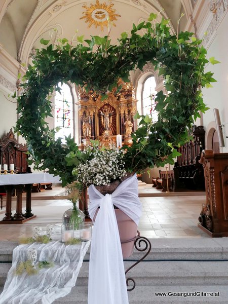 Hochzeitssängerin Höchst Musik Sängerin Hochzeitssängerin Hochzeit Trauung Vorarlberg Kirche www.gesangundgitarre.at Gesang Gitarre Yvonne Brugger