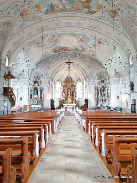 Hochzeitssängerin Höchst Musik Sängerin Hochzeitssängerin Hochzeit Trauung Vorarlberg Kirche www.gesangundgitarre.at Gesang Gitarre Yvonne Brugger