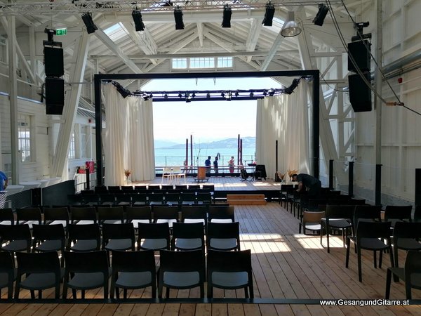 Hochzeitssängerin Höchst Musik Sängerin Hochzeit Freie Trauung www.gesangundgitarre.at Gesang Gitarre Yvonne Brugger Bodensee Kressbronn Werft1919