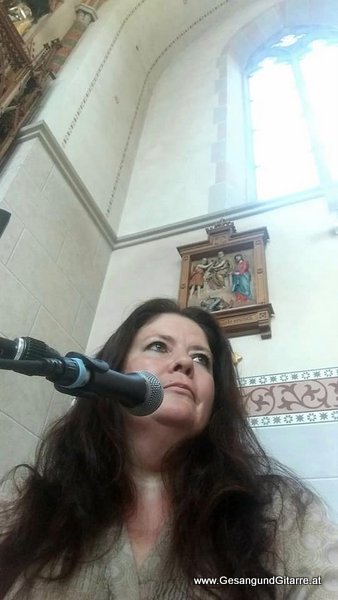 Hochzeitssängerin Sängerin Yvonne Brugger Musik Hochzeit Trauung Schwarzach Vorarlberg